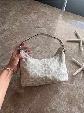 Classic Signature Pattern Shoulder Bag in Light Beige